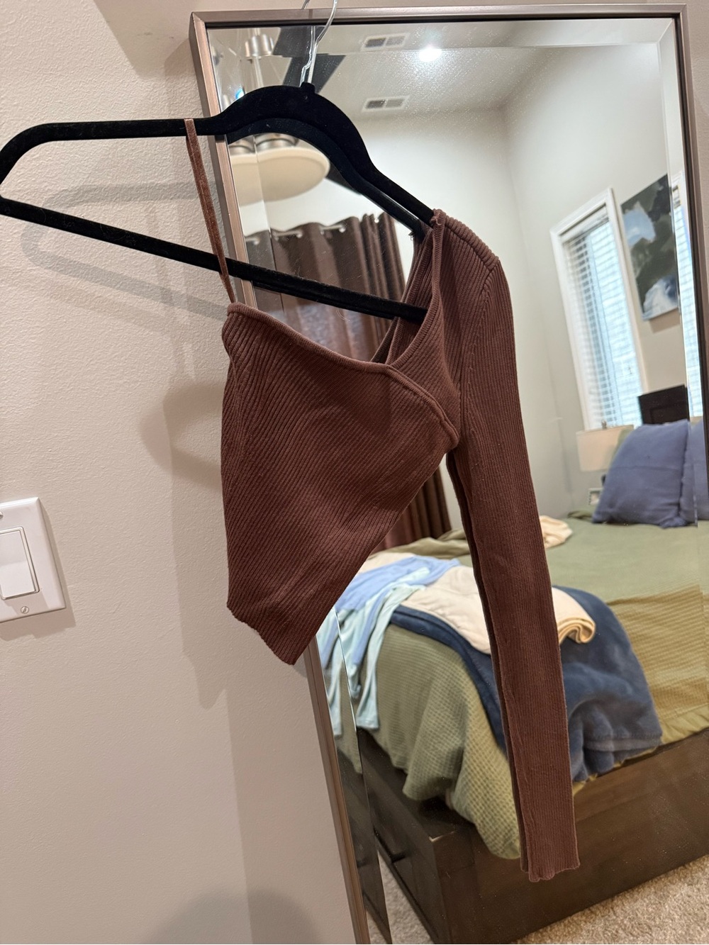 Abercrombie & Fitch Mauve Ribbed One-Shoulder Crop Top